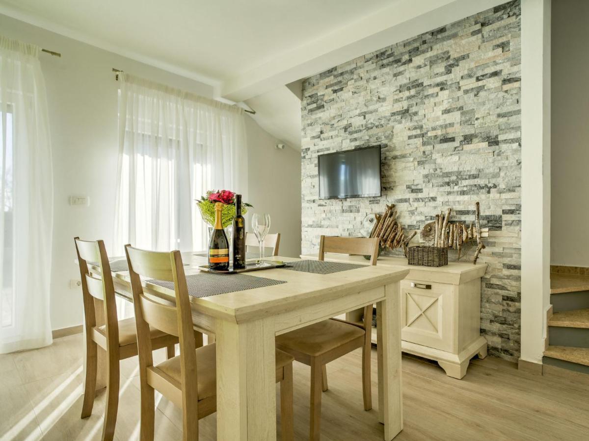 Holiday Home Dario Novigrad Istria Exterior foto